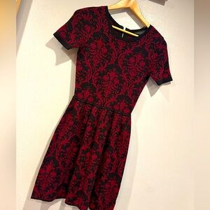 💕 Romeo and Juliet Cozy holiday dress sz S